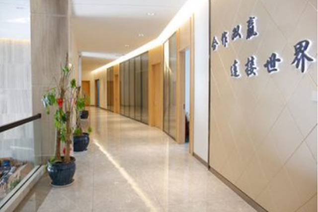 Office-Environment-03